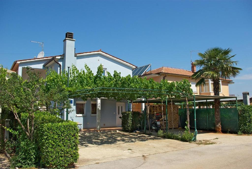 Apartments & Rooms Barbara Umag Bagian luar foto
